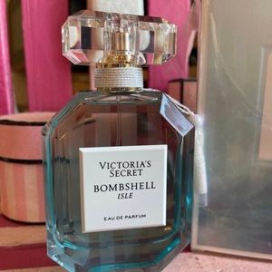 Victoria’s Secret ✨BOMBSHELL ISLE✨ 3.4 fl oz EDP  NEW/ open box